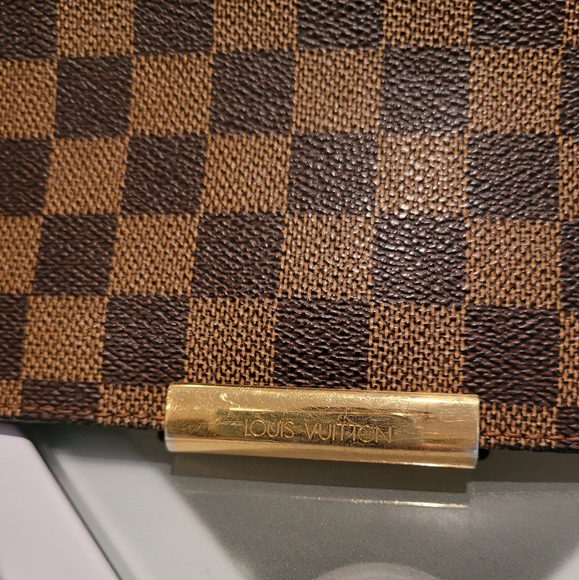 LOUIS VUITTON DAMIER EBENE BASTILLE MESSENGER BAG - Picture 3 of 11